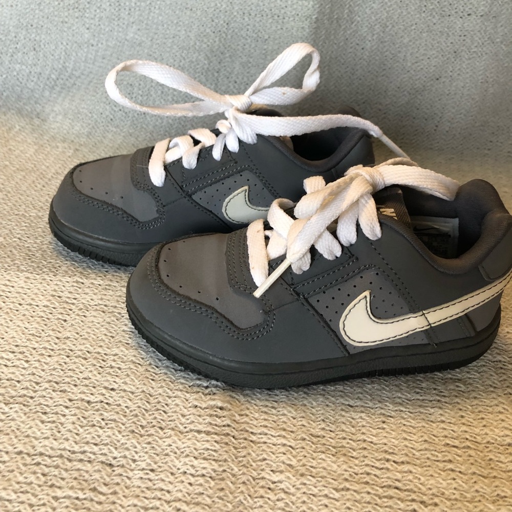 Nike Toddler Shoes 8.5C